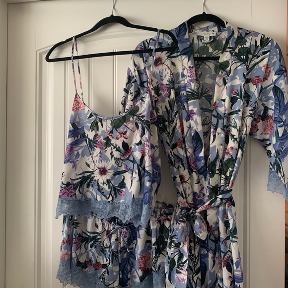 Lingerie set - Picture 1 of 1